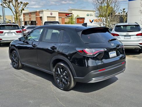 Certified 2025 Honda HR-V Sport image 15