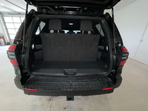 Used 2025 Toyota 4Runner SR5 AWD/4WD image 24