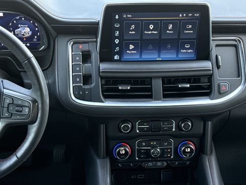 Used 2022 Chevrolet Suburban RST w/ Luxury Package RWD image 30