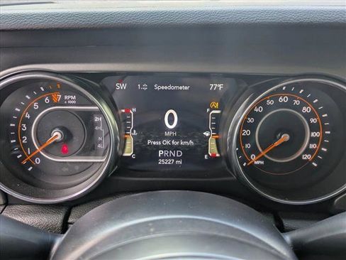 Used 2021 Jeep Gladiator Sport image 10