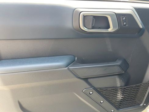 New 2026 Ford Bronco Heritage Edition AWD/4WD image 7