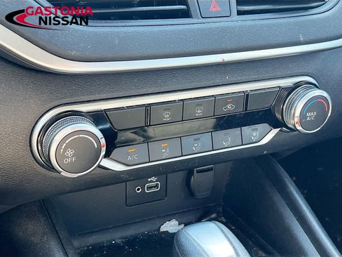 Used 2022 Nissan Altima 2.5 S image 19