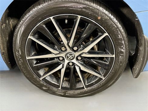 Used 2023 Toyota Camry SE image 30