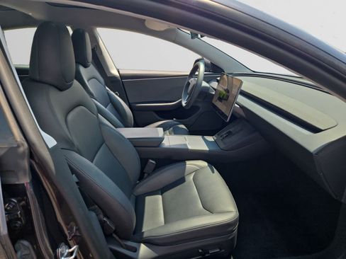 Used 2024 Tesla Model 3 Standard Range RWD image 15