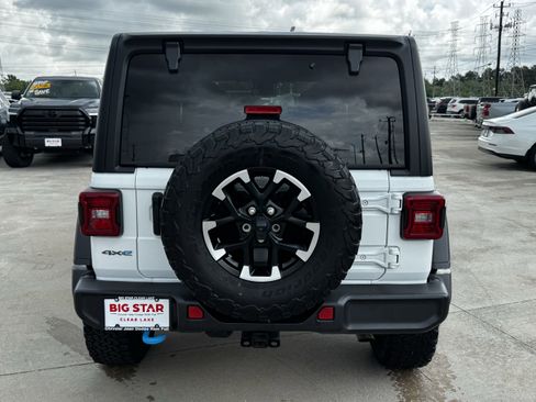 Used 2024 Jeep Wrangler Unlimited Rubicon 4xe AWD/4WD image 9