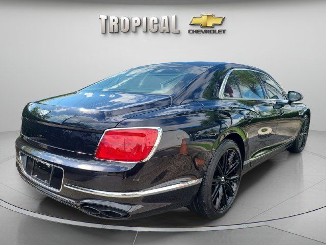 Used 2021 Bentley Flying Spur V8 AWD/4WD image 4