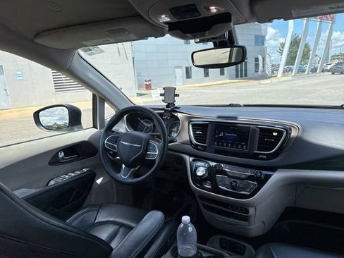 Used 2021 Chrysler Voyager Lxi FWD image 19