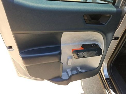 Used 2023 Ford Maverick XLT FWD image 12