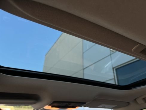 New 2025 Nissan Sentra SV w/ SV Premium Package image 16