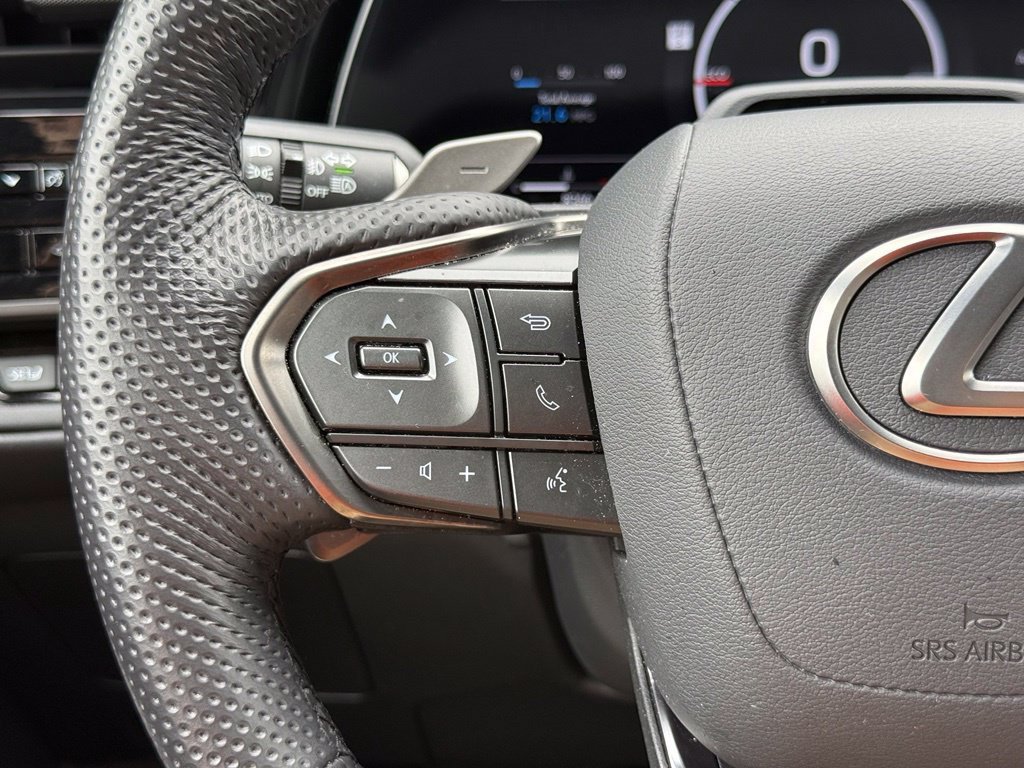 Certified 2026 Lexus TX 500h AWD w/ Technology Package image 33