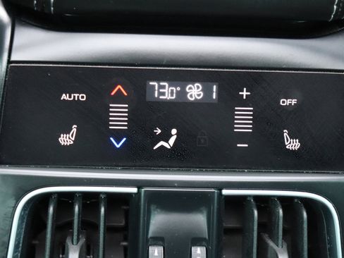 Used 2023 Maserati Grecale GT image 23