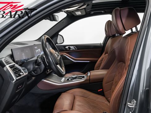 Used 2024 BMW X5 xDrive40i w/ M Sport Package image 27