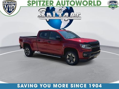 Used 2022 Chevrolet Colorado Z71 AWD/4WD image 3