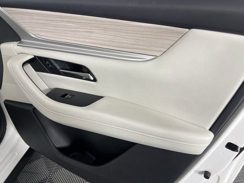 Used 2024 MAZDA CX-90 Plug-In Hybrid w/ Premium Plus image 36