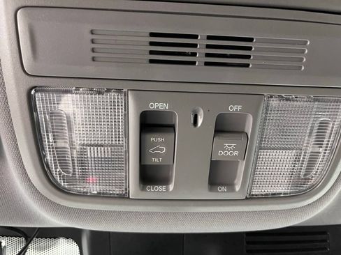 Used 2021 Honda CR-V EX image 19