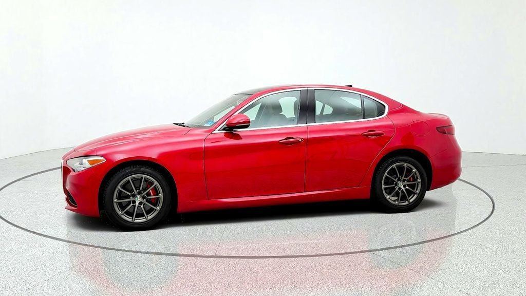 Used 2018 Alfa Romeo Giulia AWD w/ Cold Weather Package image 8