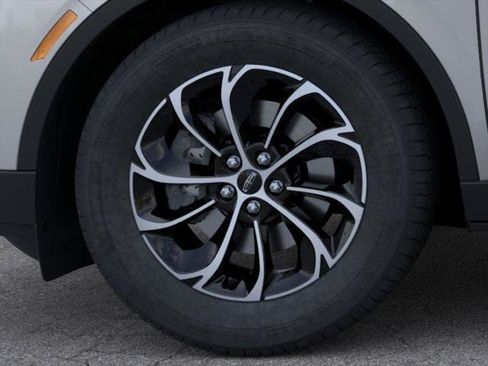 New 2026 Lincoln Nautilus Premier w/ Equipment Group 102A AWD/4WD image 19