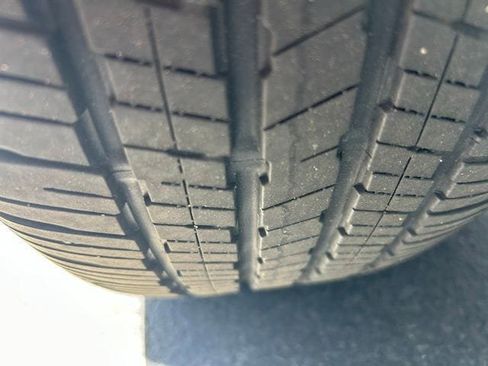 Used 2025 Subaru Forester Limited AWD/4WD image 9