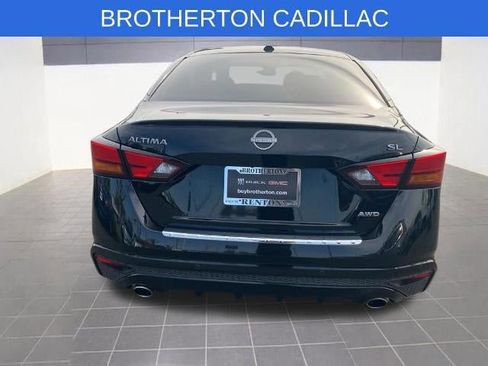 Used 2023 Nissan Altima 2.5 SL AWD/4WD image 6