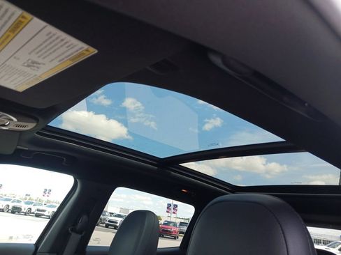 Used 2021 Jeep Compass Latitude w/ Sun and Sound Group FWD image 22