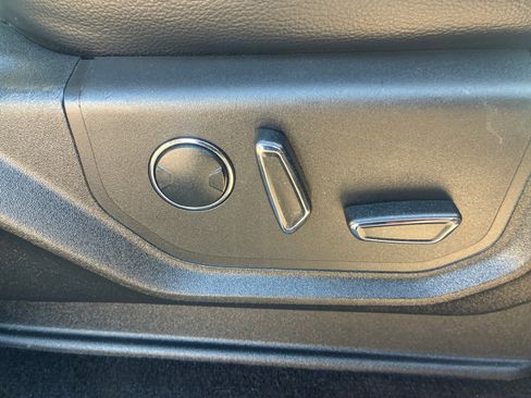 Used 2016 Ford F150 Lariat w/ Equipment Group 502A Luxury image 29