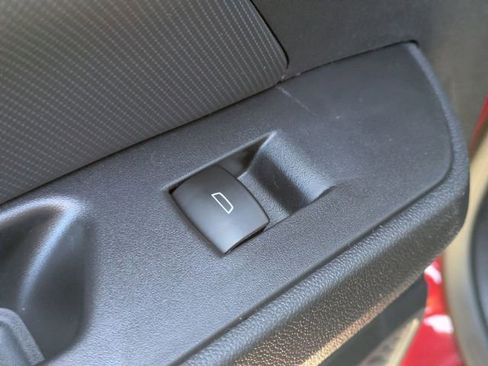 New 2026 Chevrolet Equinox EV LT image 26