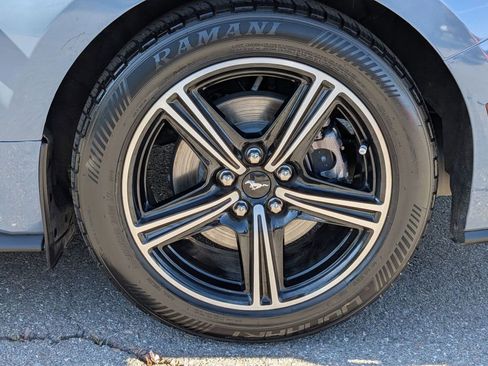 Used 2024 Ford Mustang Coupe image 12