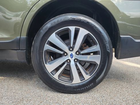 Used 2019 Subaru Outback 2.5i Limited AWD/4WD image 21