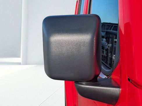 Used 2026 Jeep Wrangler Unlimited Sahara AWD/4WD image 10