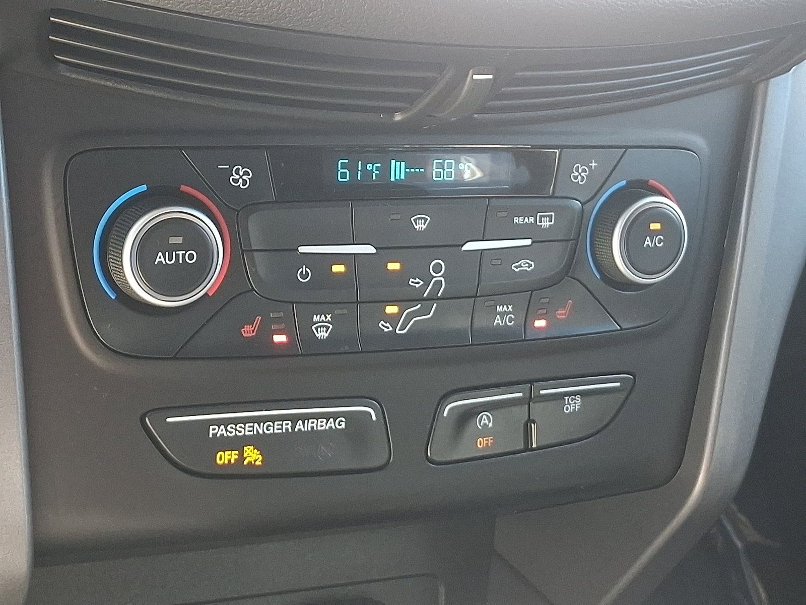 Used 2018 Ford Escape SEL AWD/4WD image 16