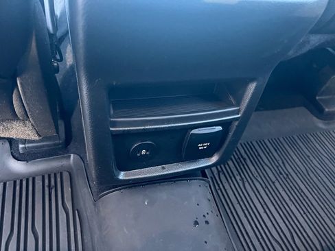 Used 2024 Ford Edge SEL w/ Convenience Package image 8