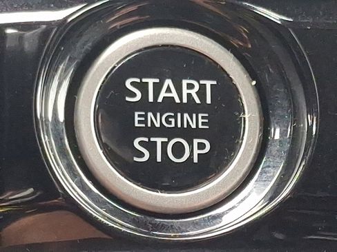 Used 2022 Nissan Pathfinder SL image 22