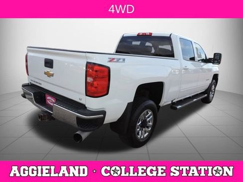 Used 2017 Chevrolet Silverado 2500 LT w/ LT Convenience Package AWD/4WD image 4