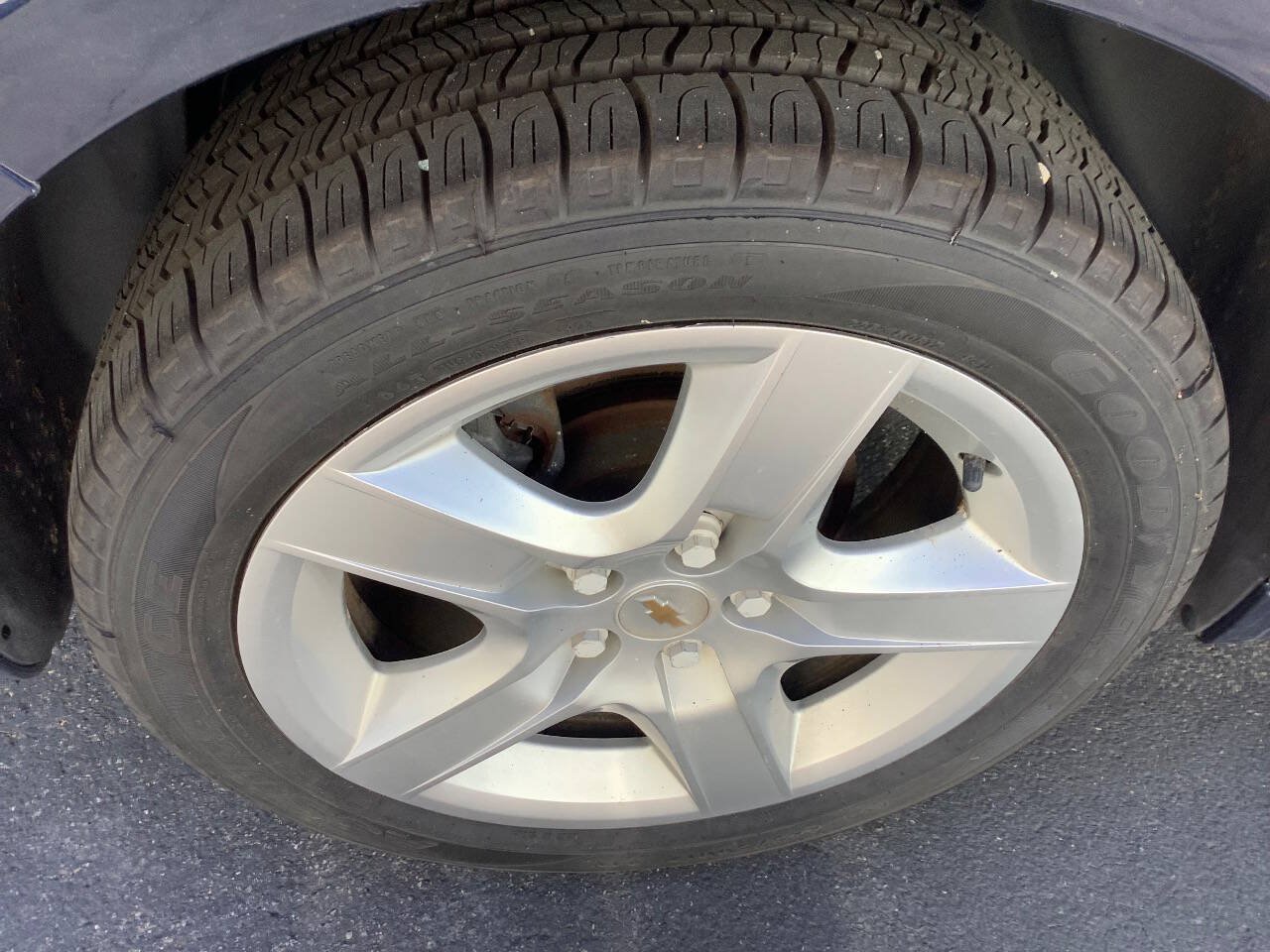 Used 2011 Chevrolet Malibu LS FWD image 21