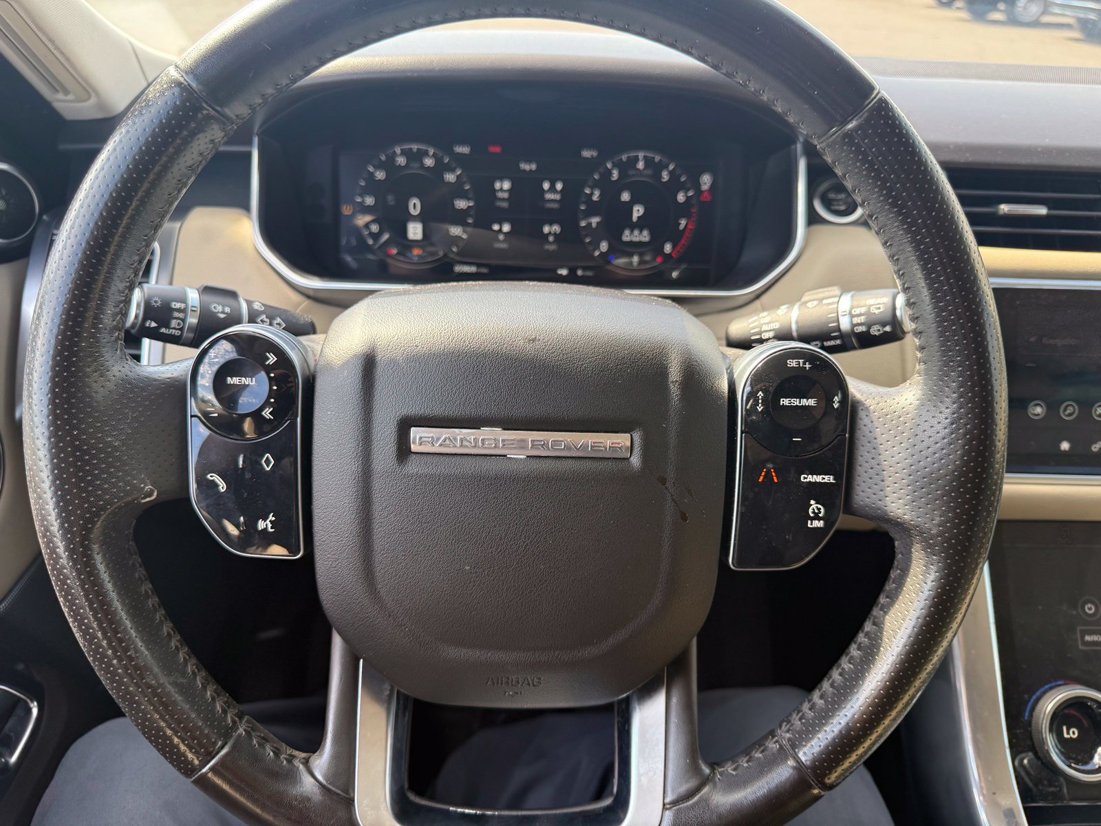 Used 2019 Land Rover Range Rover Sport SE AWD/4WD image 14