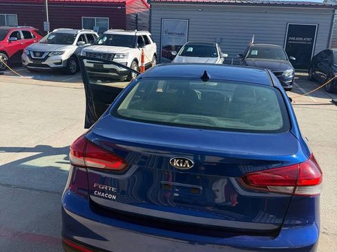 Used 2018 Kia Forte LX w/ LX Rear Camera Package image 8