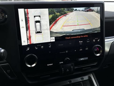 Used 2024 Lexus GX 550 w/ Accessory Package (Z1) AWD/4WD image 19