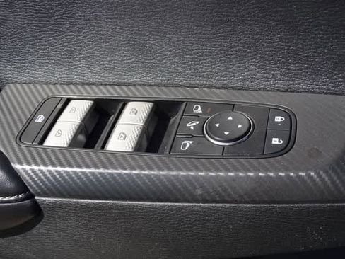 Used 2024 Mitsubishi Outlander SE AWD/4WD image 18
