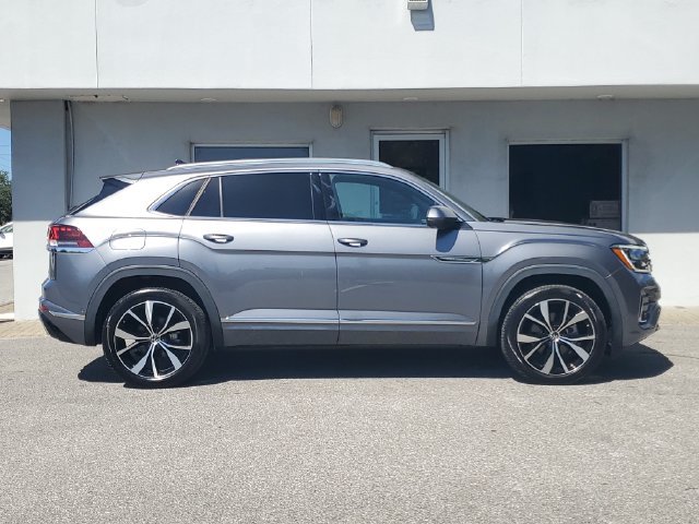 Used 2024 Volkswagen Atlas Cross Sport SEL Premium R-Line AWD/4WD image 6