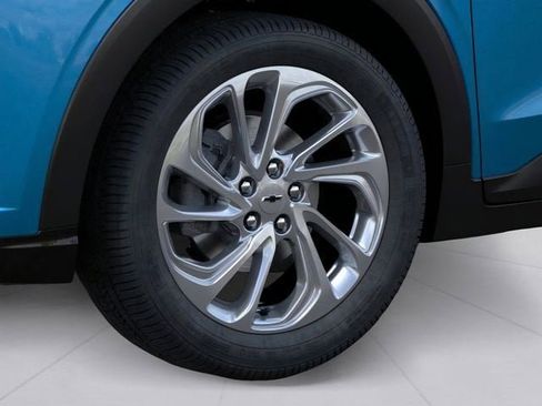 New 2027 Chevrolet Bolt LT image 9