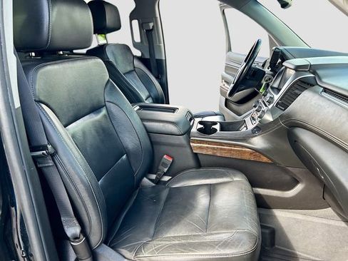 Used 2019 Chevrolet Suburban LT w/ LT Midnight Edition RWD image 26