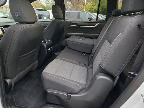 Certified 2025 GMC Acadia Elevation image 17