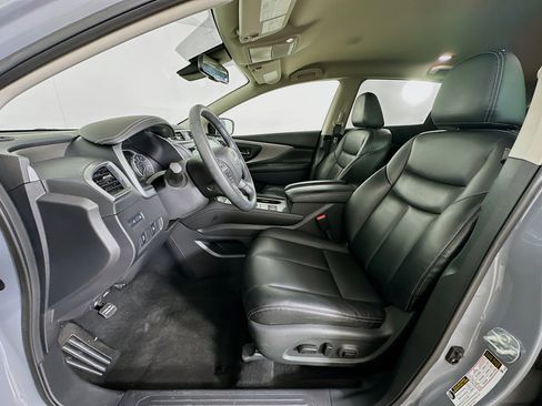 Used 2024 Nissan Murano SV w/ SV Midnight Edition Package image 13