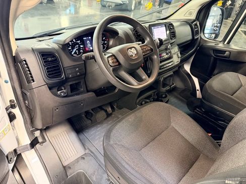 Used 2024 RAM ProMaster 2500 w/ Convenience Group FWD image 26