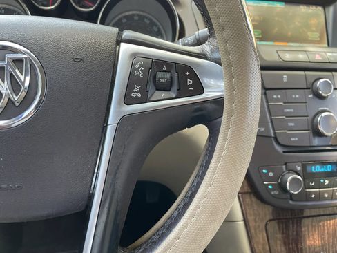 Used 2013 Buick Regal Premium FWD image 18