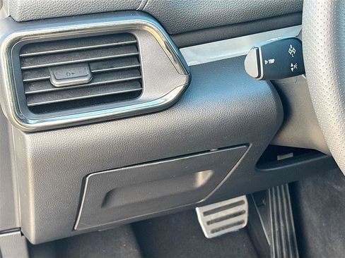 New 2025 VinFast VF 8 Plus image 10