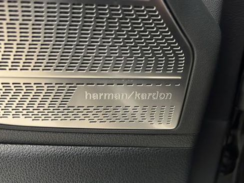 Used 2024 Hyundai Palisade Calligraphy image 43