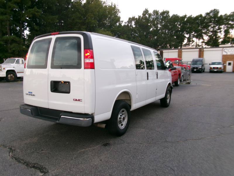 Used 2025 GMC Savana 2500 w/ Driver Convenience Package RWD image 5