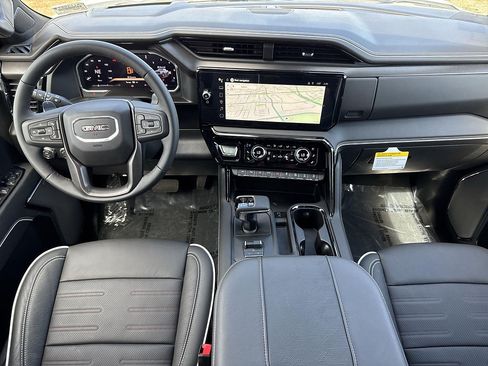 New 2026 GMC Sierra 1500 AT4X w/ LPO, Black Badging Package AWD/4WD image 7