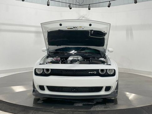 Used 2020 Dodge Challenger SRT Hellcat image 19